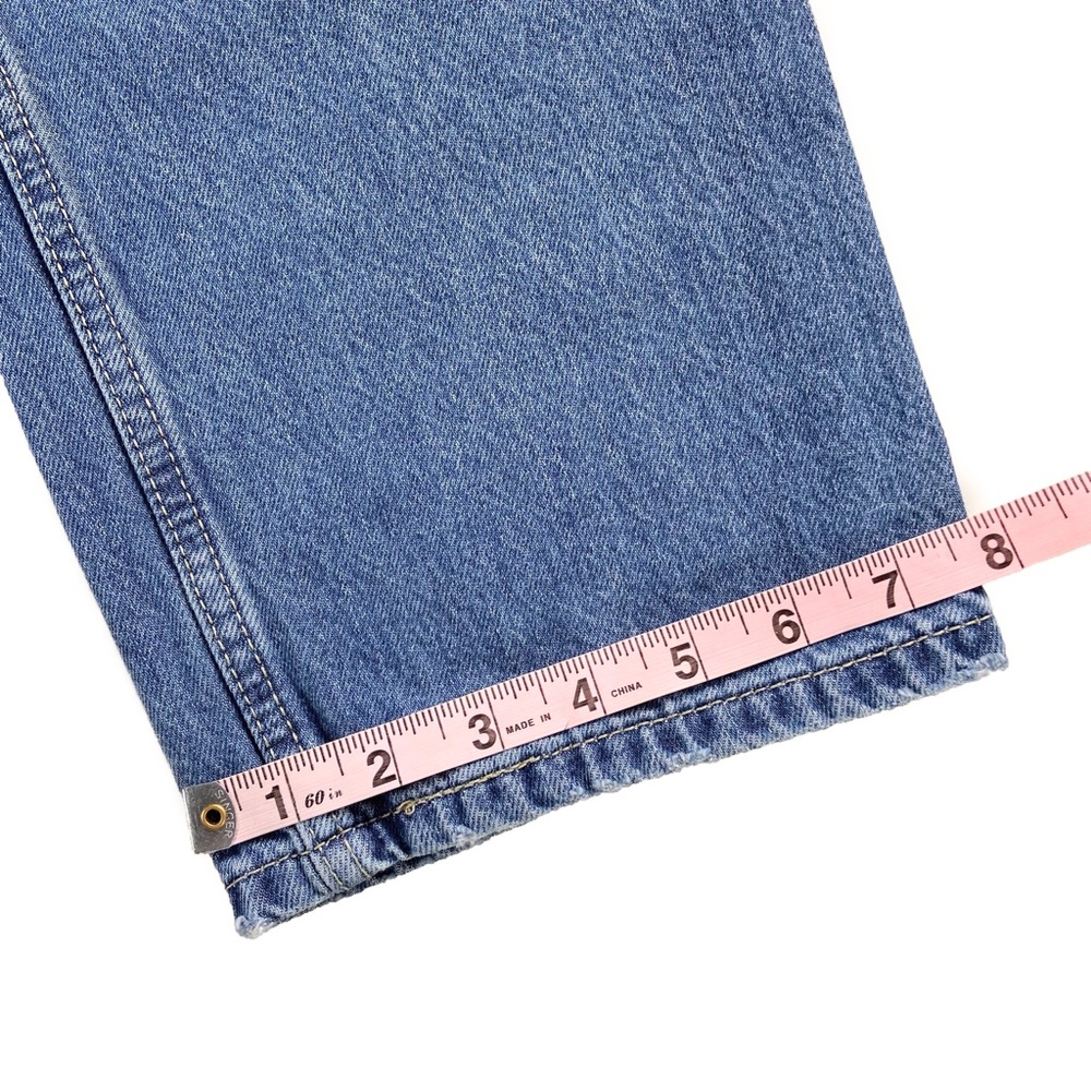Levi’s Jeans Women’s Size 27 Low Pro Straight Distressed Medium Wash Blue Pants - Picture 13 of 13